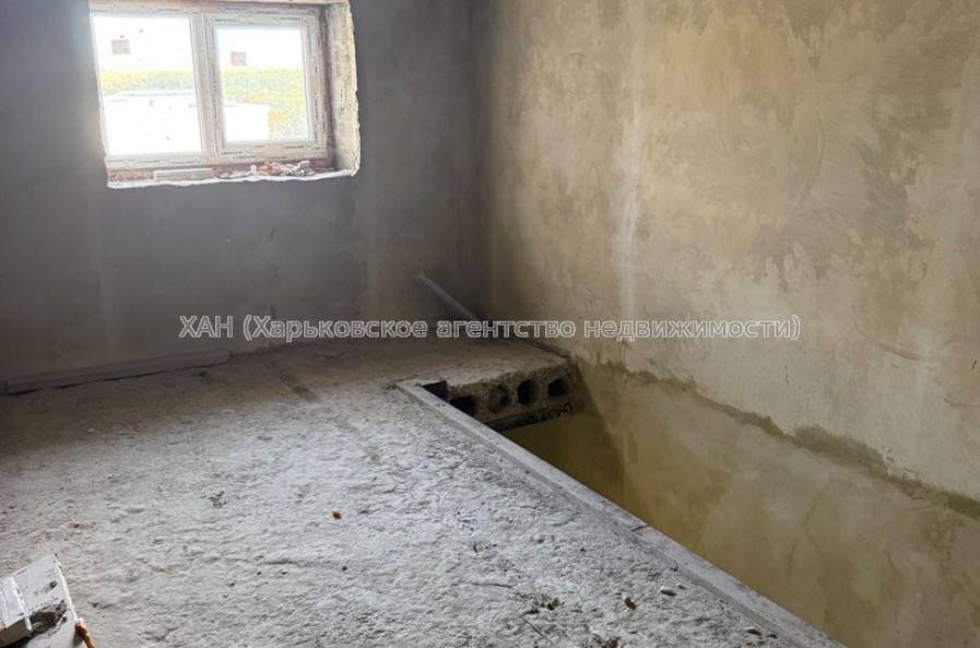 Продам квартиру, Профессорская ул. , 5 кім., 168 м², без отделочных работ 
