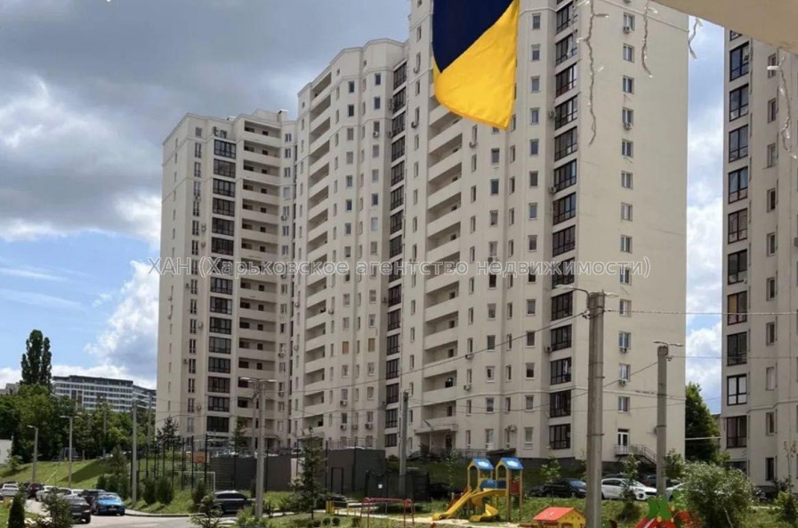 Продам квартиру, Профессорская ул. , 5  ком., 168 м², без отделочных работ 