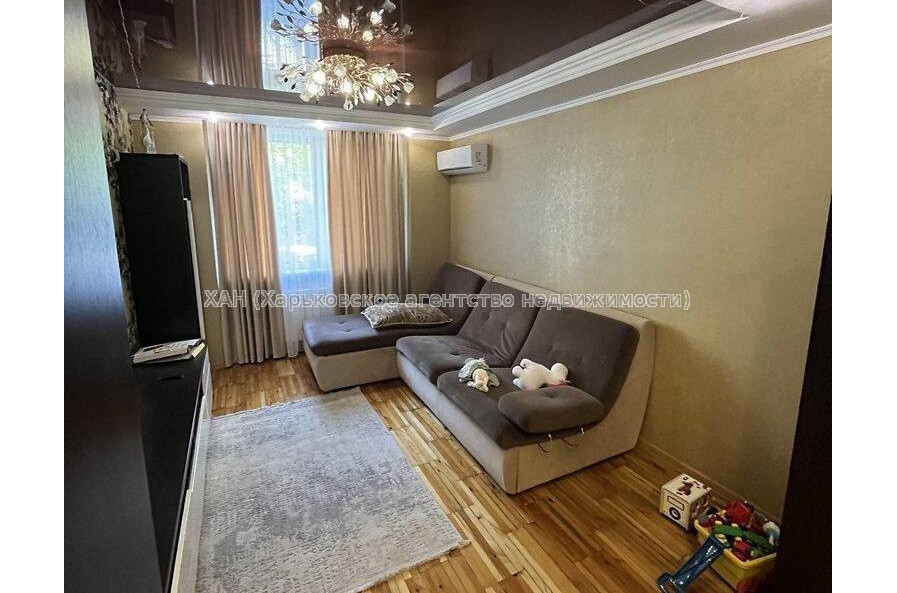 Продам квартиру, Каденюка ул. , 3  ком., 65 м², евроремонт 