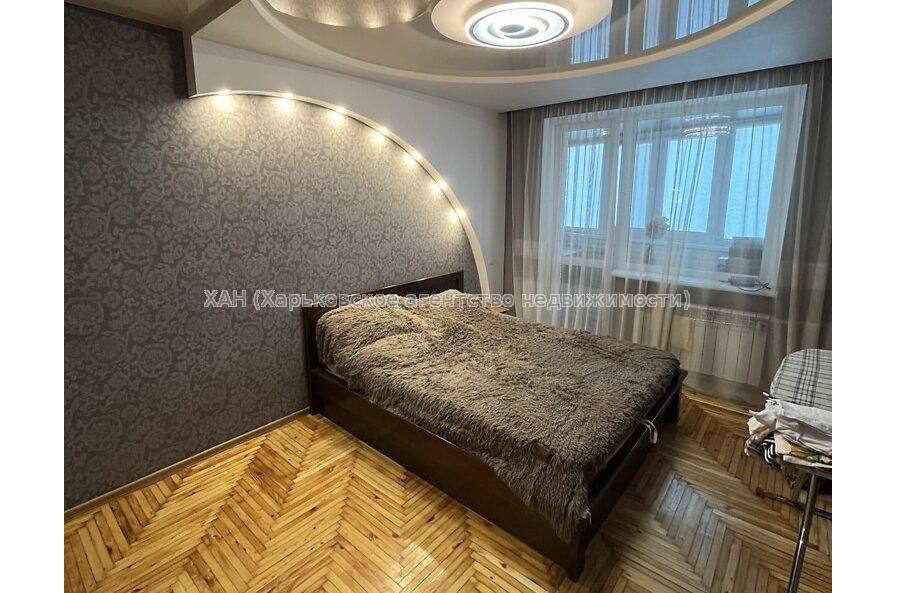 Продам квартиру, Каденюка ул. , 3  ком., 65 м², евроремонт 