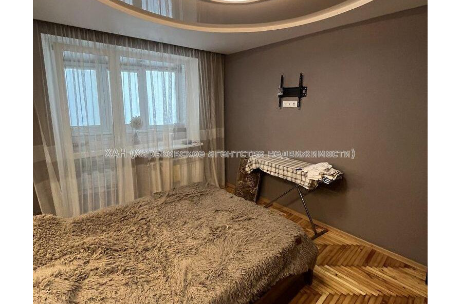Продам квартиру, Каденюка ул. , 3  ком., 65 м², евроремонт 