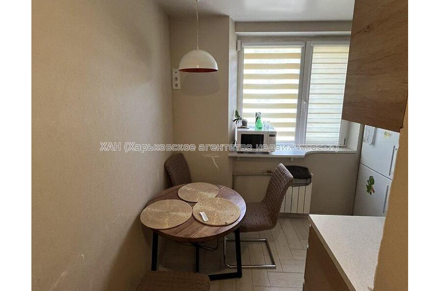 Продам квартиру, Каденюка ул. , 3  ком., 65 м², евроремонт 