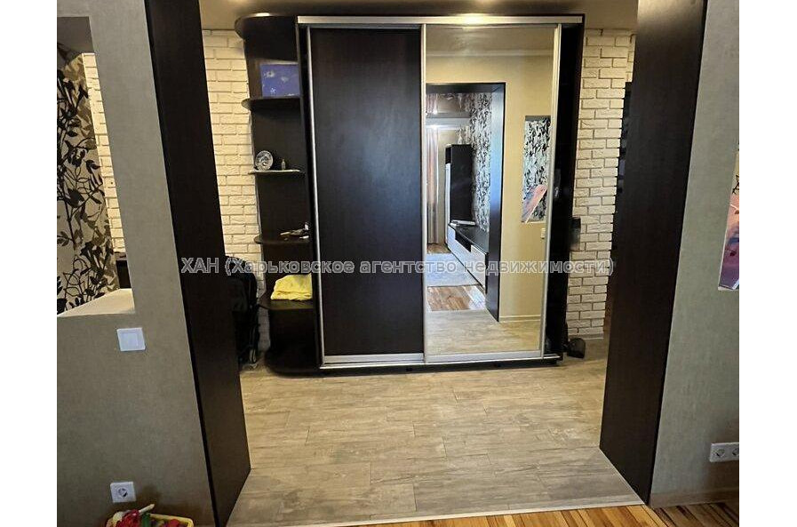 Продам квартиру, Каденюка ул. , 3  ком., 65 м², евроремонт 