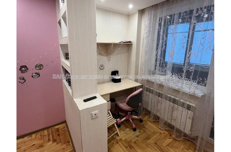 Продам квартиру, Каденюка ул. , 3  ком., 65 м², евроремонт 