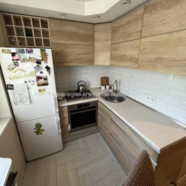 Продам квартиру, Каденюка ул. , 3  ком., 65 м², евроремонт