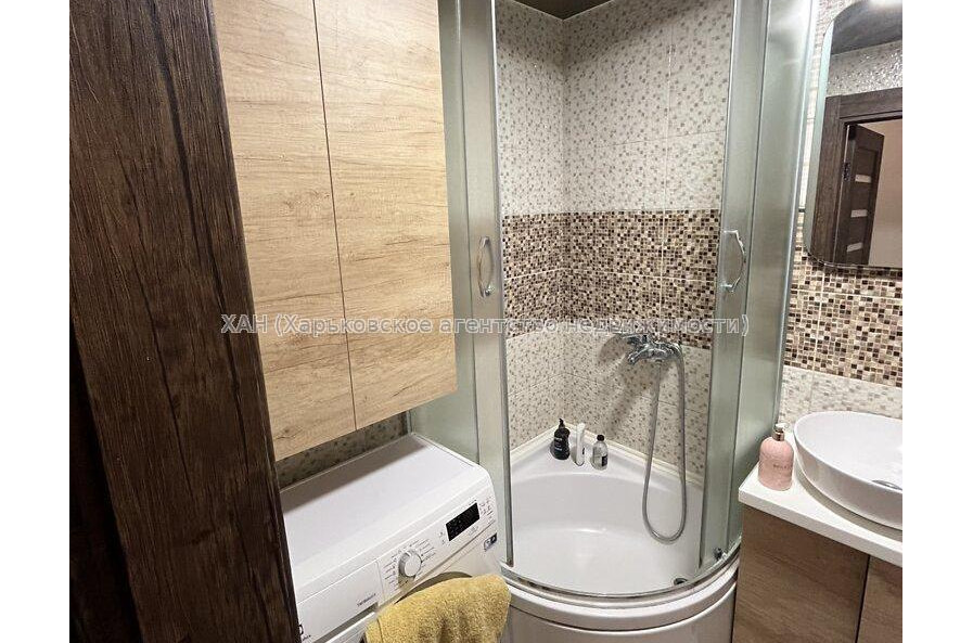 Продам квартиру, Каденюка ул. , 3  ком., 65 м², евроремонт 