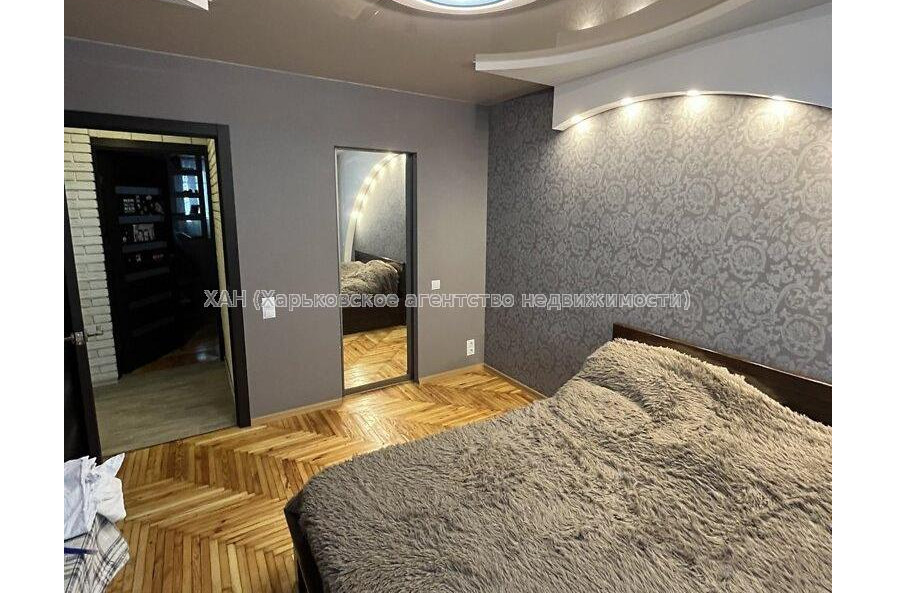 Продам квартиру, Каденюка ул. , 3  ком., 65 м², евроремонт 