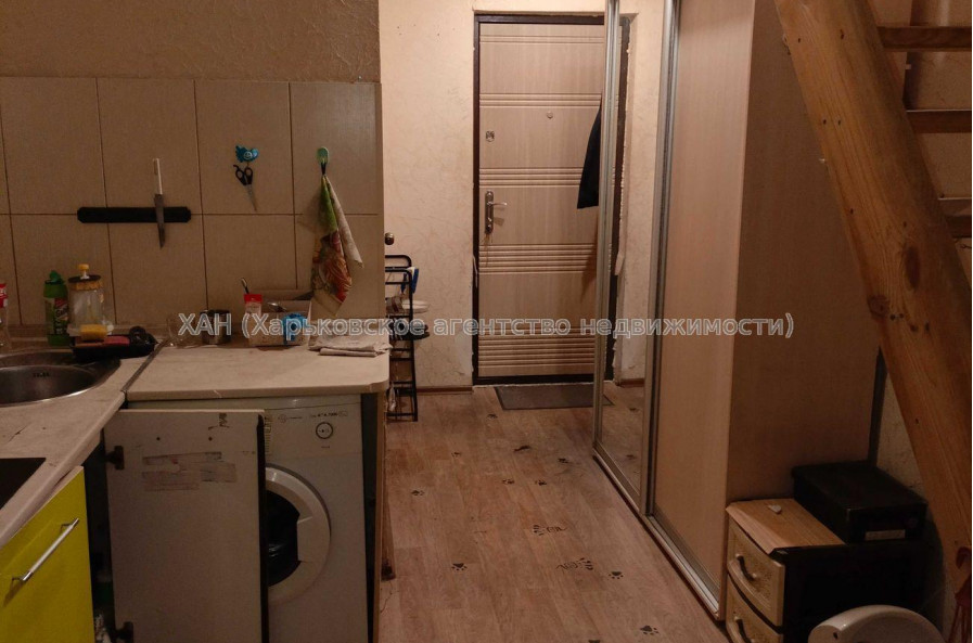 Продам квартиру, Текстильная ул. , 1 кім., 17.80 м², косметический ремонт 