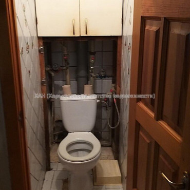 Продам квартиру, Клочковская ул. , 3 кім., 67.30 м², косметический ремонт 