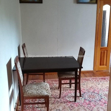 Продам квартиру, Клочковская ул. , 3 кім., 67.30 м², косметический ремонт 