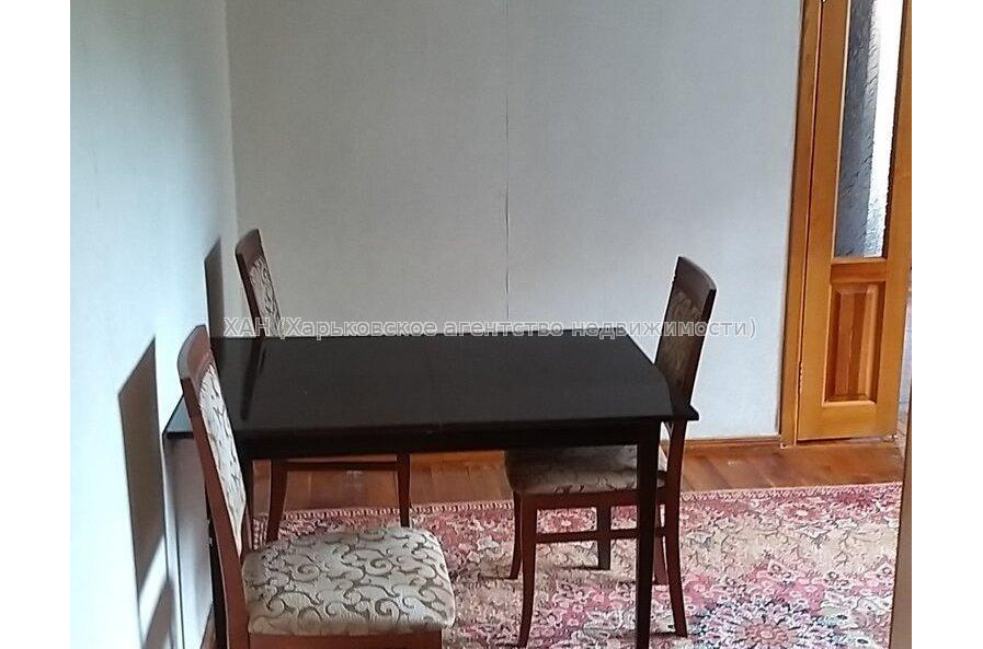Продам квартиру, Клочковская ул. , 3  ком., 67.30 м², косметический ремонт 