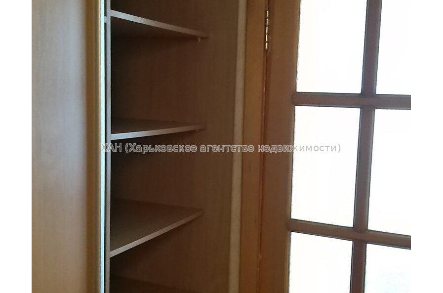 Продам квартиру, Клочковская ул. , 3  ком., 67.30 м², косметический ремонт 