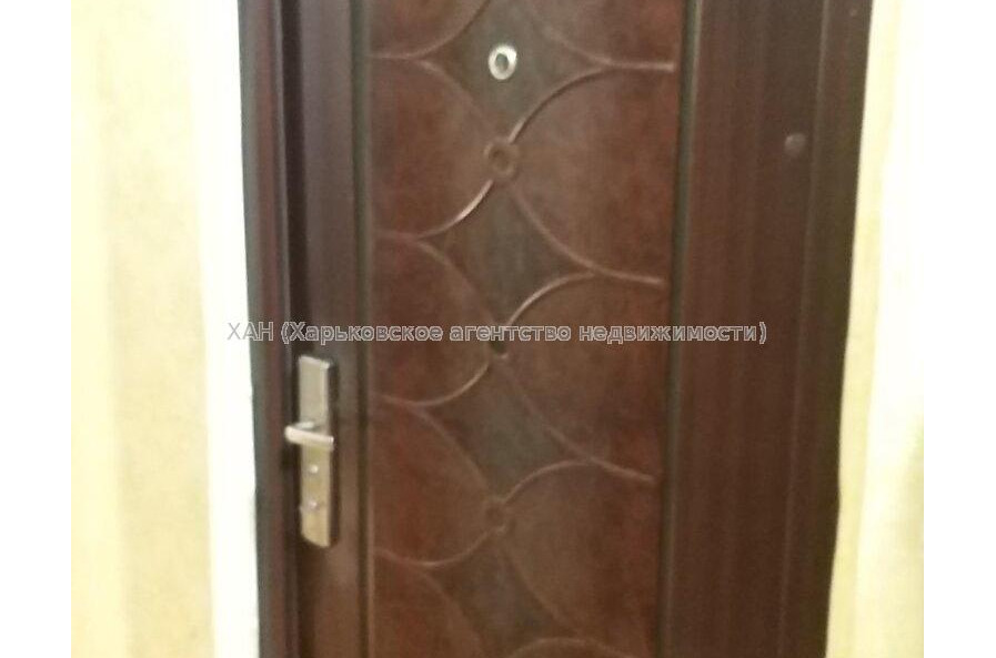 Продам квартиру, Клочковская ул. , 3  ком., 67.30 м², косметический ремонт 