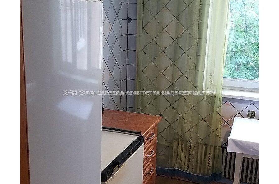 Продам квартиру, Клочковская ул. , 3  ком., 67.30 м², косметический ремонт 
