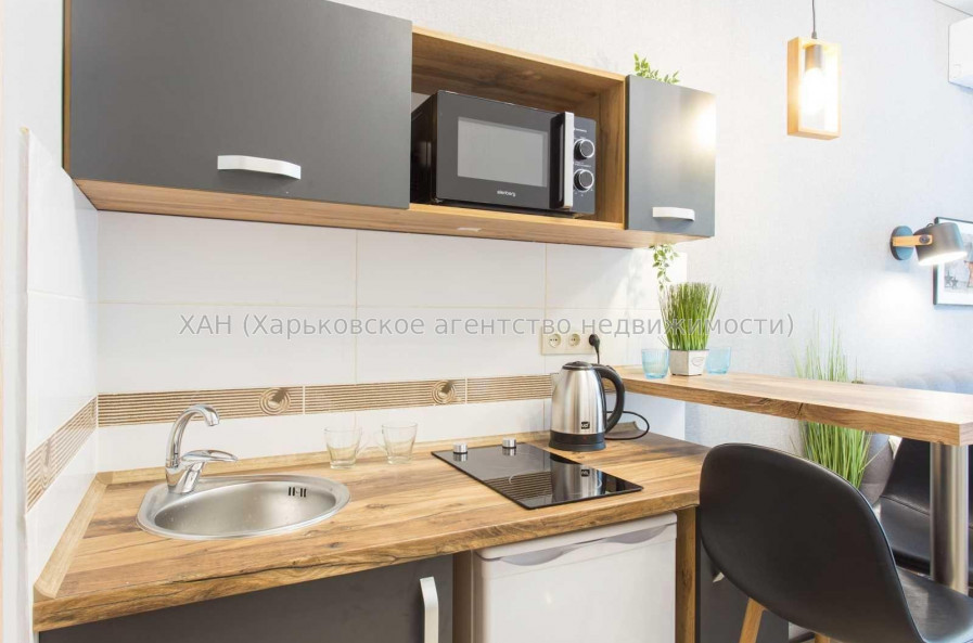 Продам квартиру, Ярославская ул. , 21 , 1  ком., 21 м², капитальный ремонт 