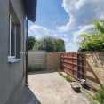 Продам дом, Клубничная ул. , 280 м², 10 сот., частичный ремонт 