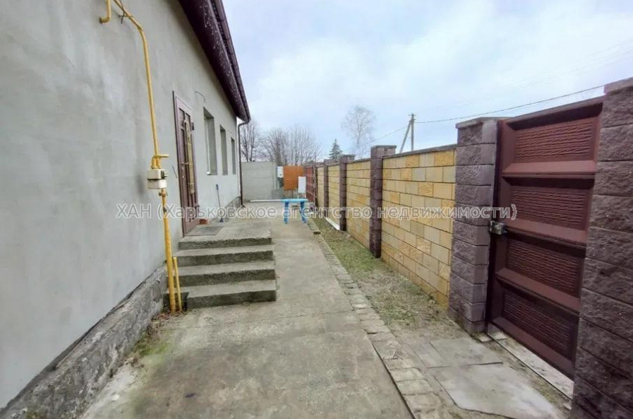 Продам дом, Журавлиная ул. , 280 м², 10 сот., частичный ремонт 