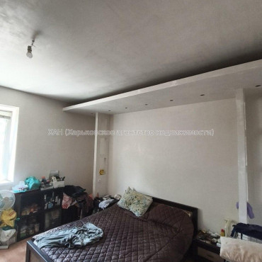 Продам дом, Клубничная ул. , 280 м², 10 сот., частичный ремонт 