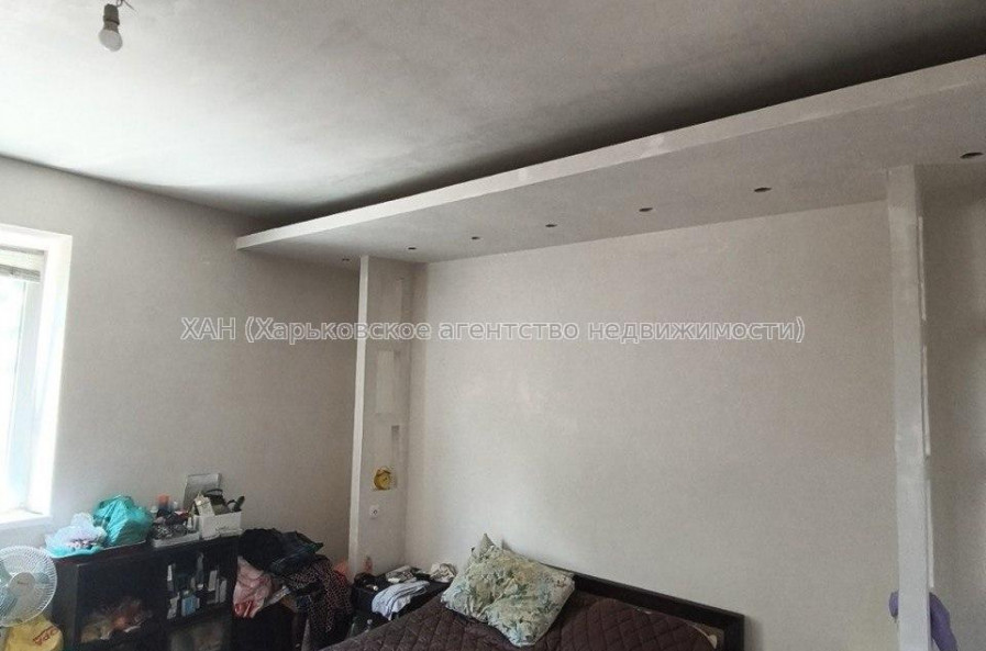 Продам дом, Клубничная ул. , 280 м², 10 сот., частичный ремонт 
