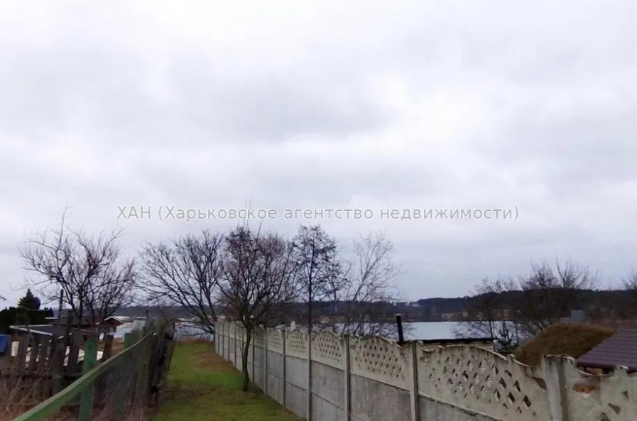 Продам дом, Журавлиная ул. , 280 м², 10 сот., частичный ремонт 