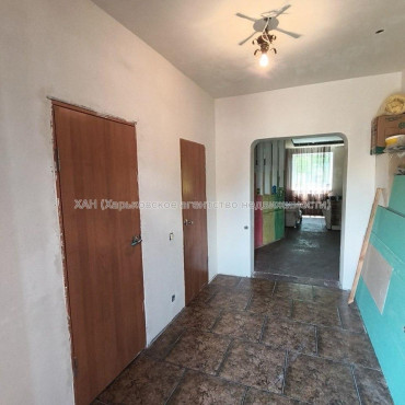 Продам дом, Клубничная ул. , 280 м², 10 сот., частичный ремонт 