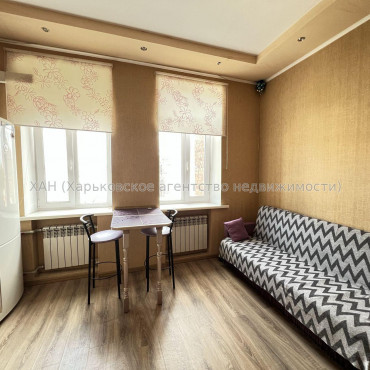 Продам квартиру, Конторская ул. , 1 кім., 20 м², капитальный ремонт 