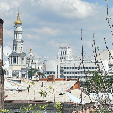 Продам квартиру, Конторская ул. , 1 кім., 20 м², капитальный ремонт 