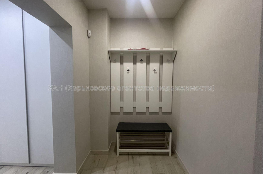 Продам квартиру, Стуса Василия ул. , 2  ком., 80.70 м², авторский дизайн 