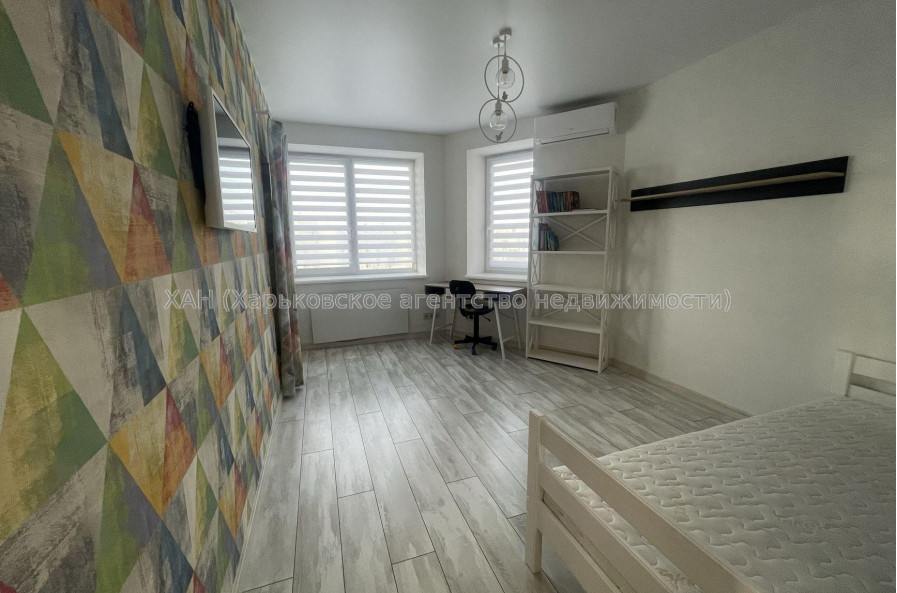 Продам квартиру, Стуса Василия ул. , 2  ком., 80.70 м², авторский дизайн 