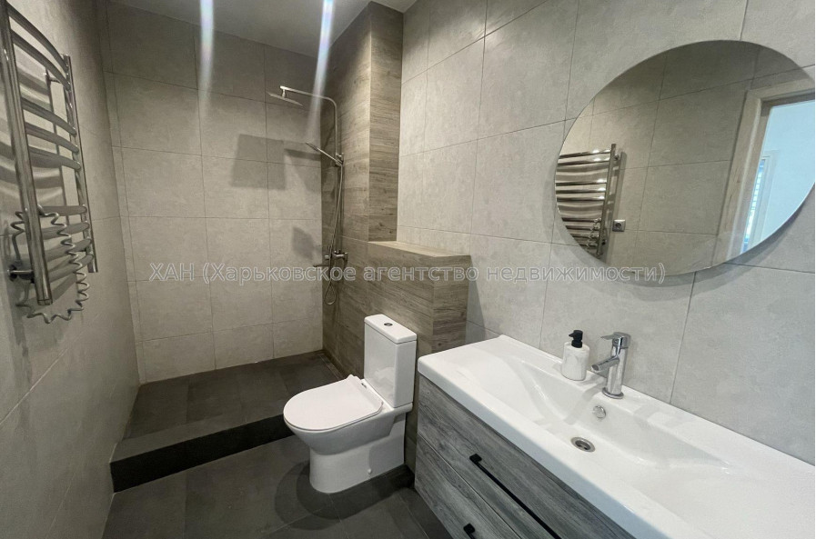 Продам квартиру, Стуса Василия ул. , 2  ком., 80.70 м², авторский дизайн 