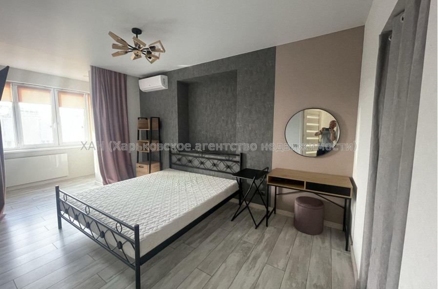 Продам квартиру, Стуса Василия ул. , 2  ком., 80.70 м², авторский дизайн 