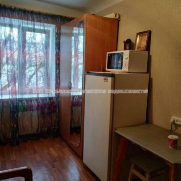 Продам квартиру, Ощепкова Андрея ул. , 1  ком., 13.20 м², косметический ремонт 