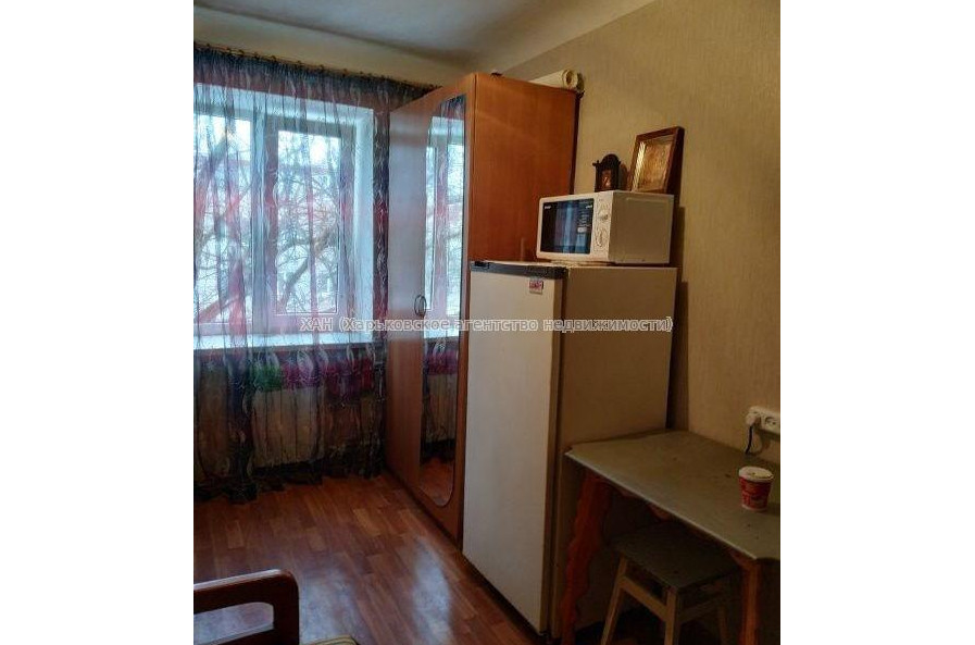 Продам квартиру, Ощепкова Андрея ул. , 1 кім., 13.20 м², косметический ремонт 
