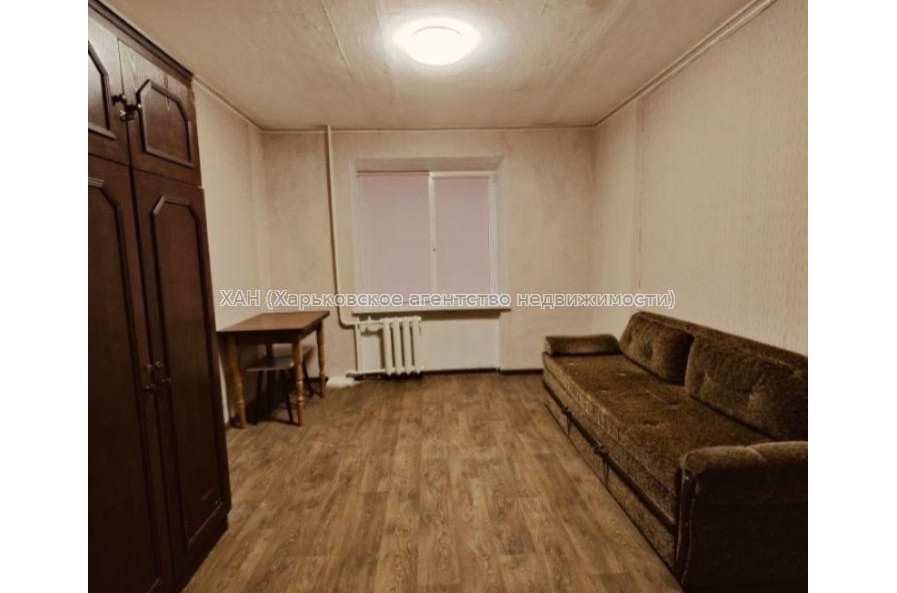 Продам квартиру, Золочевская ул. , 1 кім., 18 м², косметический ремонт 