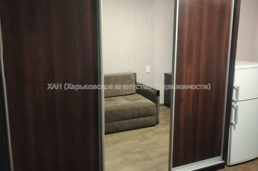 Продам квартиру, Золочевская ул. , 1 кім., 18 м², косметический ремонт 