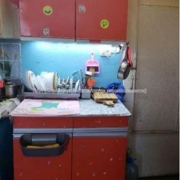 Продам квартиру, Золочевская ул. , 1  ком., 18 м², косметический ремонт 