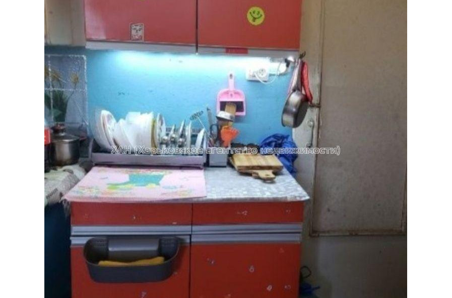 Продам квартиру, Золочевская ул. , 1 кім., 18 м², косметический ремонт 