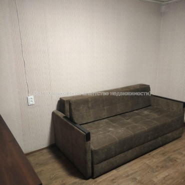 Продам квартиру, Золочевская ул. , 1 кім., 18 м², косметический ремонт 