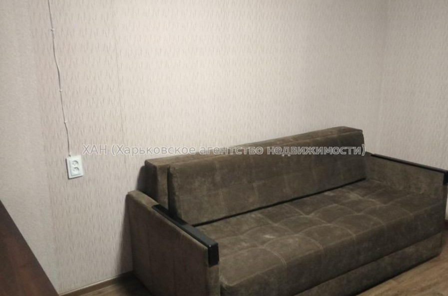 Продам квартиру, Золочевская ул. , 1 кім., 18 м², косметический ремонт 