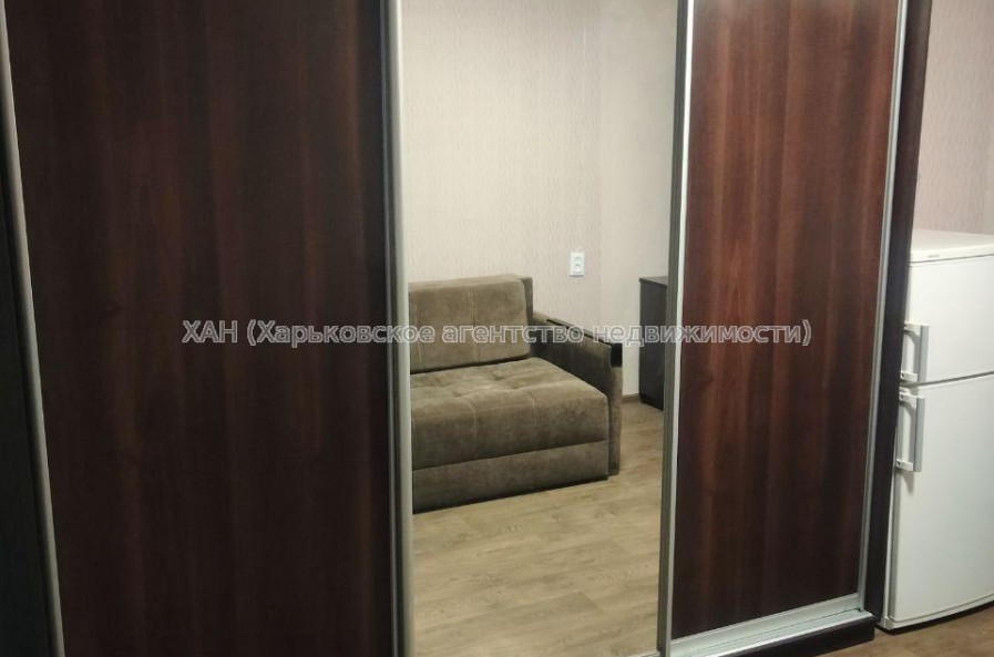 Продам квартиру, Золочевская ул. , 1 кім., 18 м², косметический ремонт 