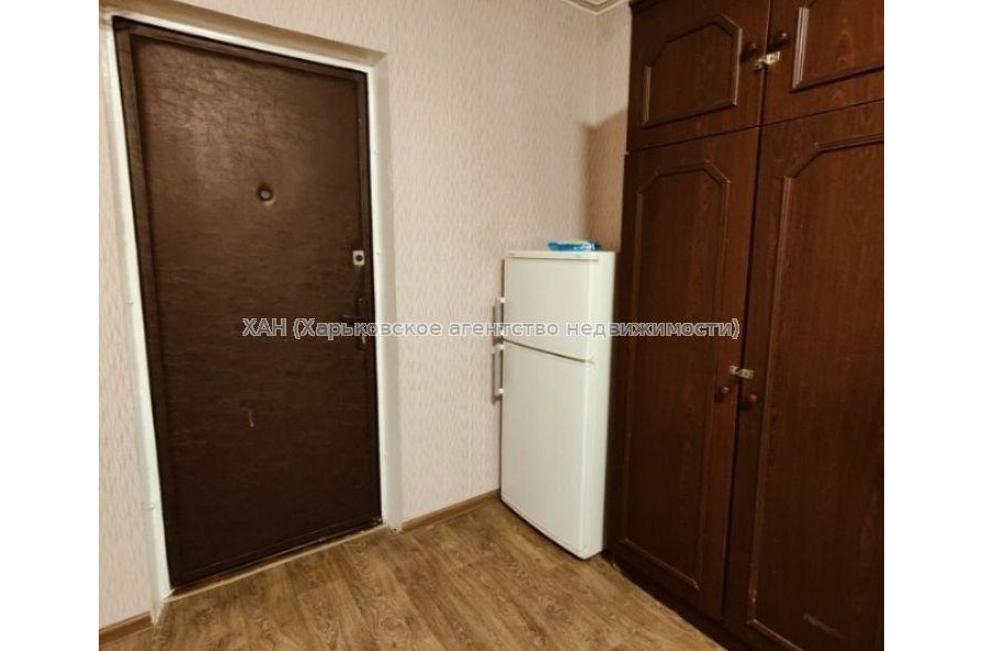 Продам квартиру, Золочевская ул. , 1 кім., 18 м², косметический ремонт 