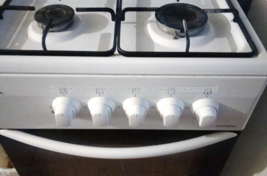 Продам квартиру, Золочевская ул. , 1 кім., 18 м², косметический ремонт 