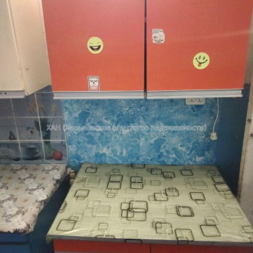 Продам квартиру, Золочевская ул. , 1 кім., 18 м², косметический ремонт 