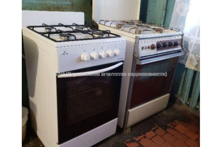 Продам квартиру, Золочевская ул. , 1 кім., 18 м², косметический ремонт 