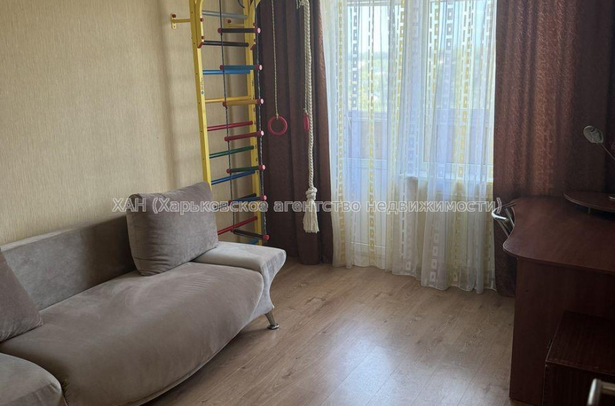 Продам квартиру, Ахсарова Энвера ул. , 3 кім., 66 м², евроремонт 