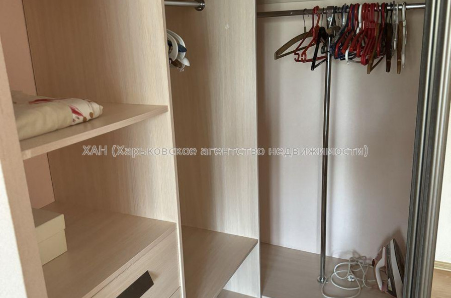 Продам квартиру, Ахсарова Энвера ул. , 3 кім., 66 м², евроремонт 