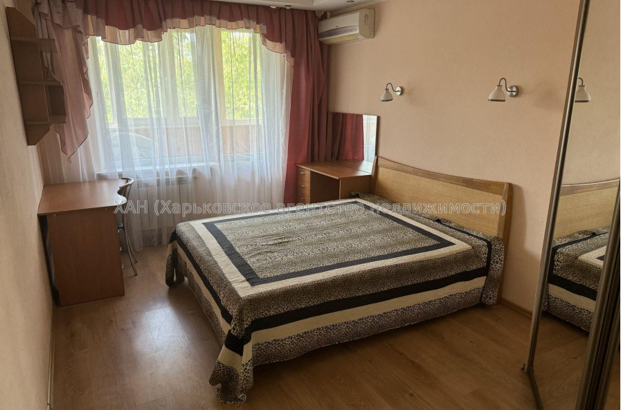 Продам квартиру, Ахсарова Энвера ул. , 3 кім., 66 м², евроремонт 
