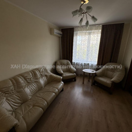 Продам квартиру, Ахсарова Энвера ул. , 3 кім., 66 м², евроремонт