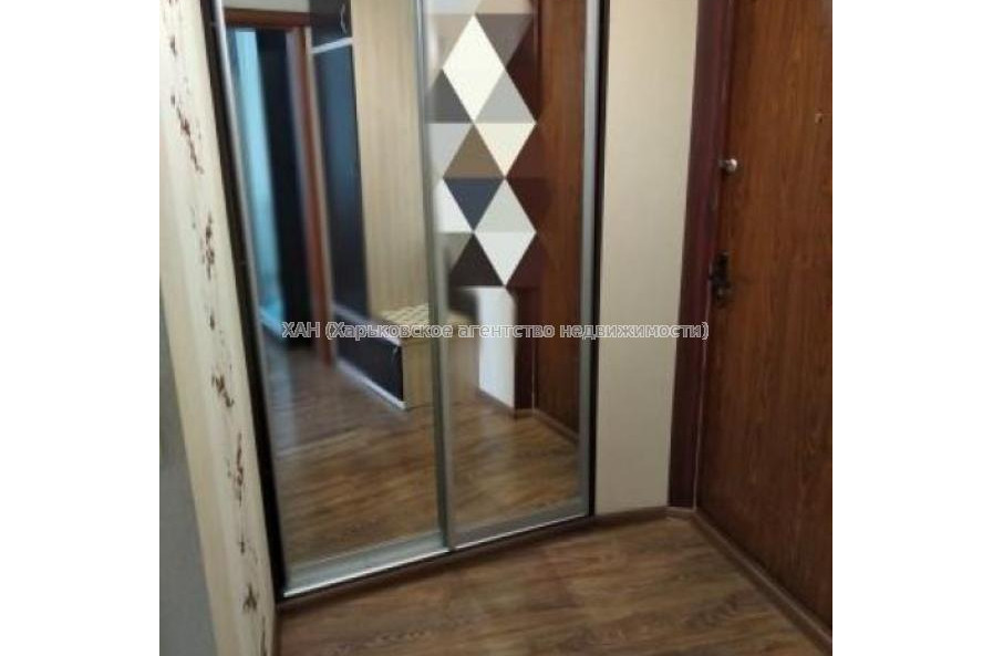 Продам квартиру, Станислава Парталы ул. , 1 кім., 33 м², косметический ремонт 