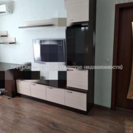 Продам квартиру, Станислава Парталы ул. , 1  ком., 33 м², косметический ремонт